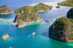 TOUR RAJA AMPAT