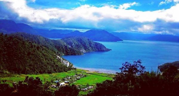 Eksplorasi Destinasi Wisata Papua