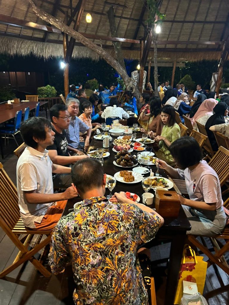 Paket Tour Raja Ampat 3 Hari 2 Malam TERBAIK