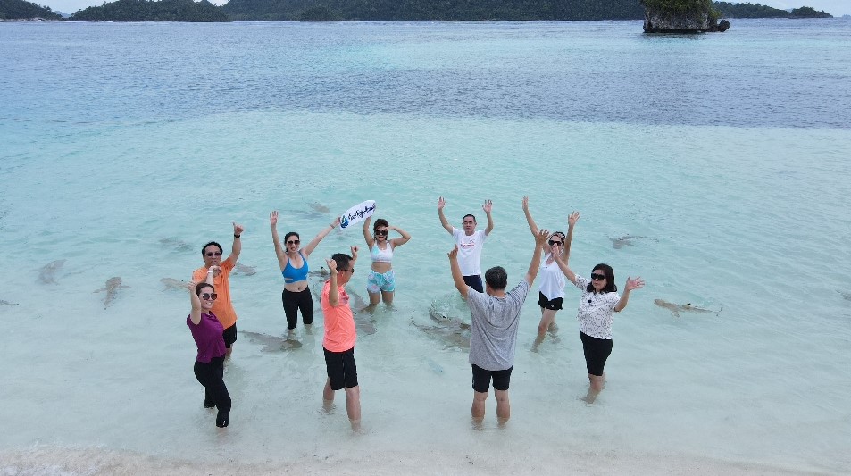 Paket Liburan Raja Ampat 5 Hari 4 Malam Papua LENGKAP TERPERCAYA