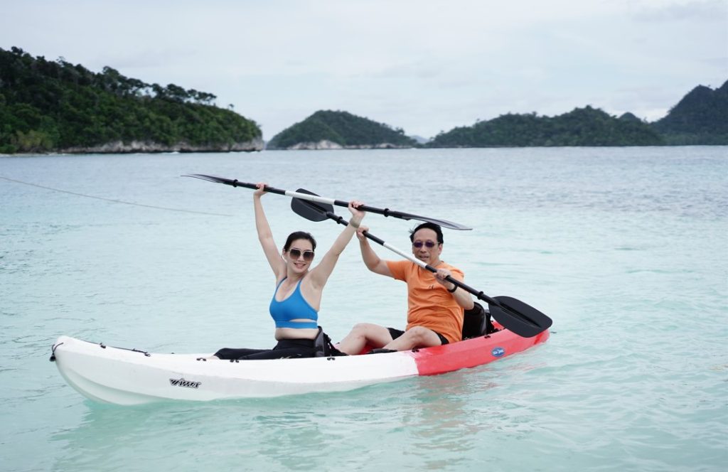 Paket Wisata Raja Ampat 4 Hari 3 Malam TERBAIK