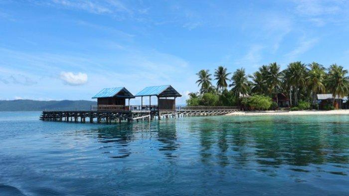 Menikmati Keindahan Alam Dari Desa Wisata Arborek Raja Ampat