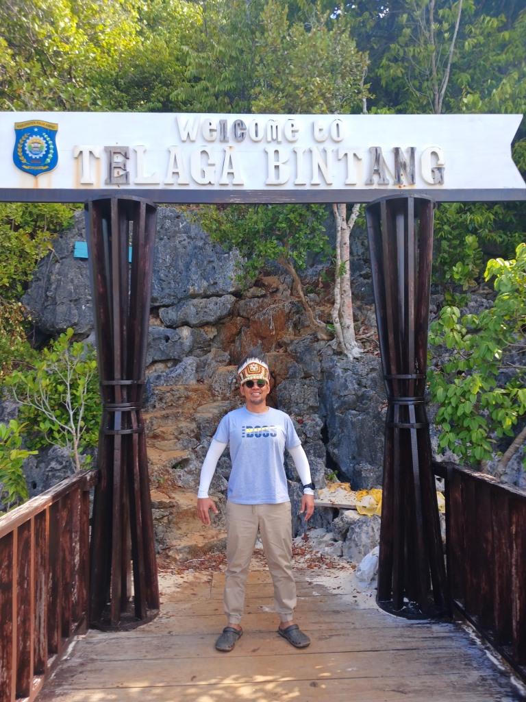 Paket tour Raja Ampat 3 hari 2 malam trip. Jelajahi Piaynemo, Wayag, dan Teluk Mayalibit. Rasakan pengalaman liburan terbaik.