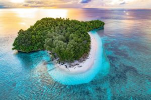 Indahnya Pulau Kelelawar Di Raja Ampat, Surga Bagi Penyelam Di Seluruh Dunia