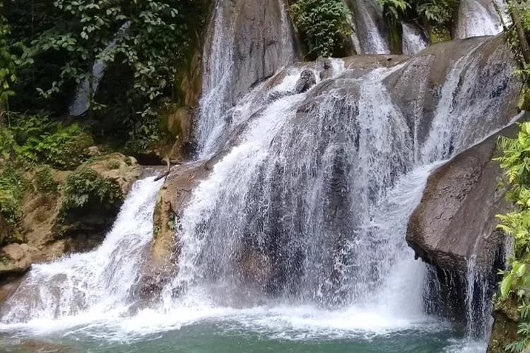 Keunggulan Dari Air Terjun Bihewa Nabire Yang Indah Di Papua
