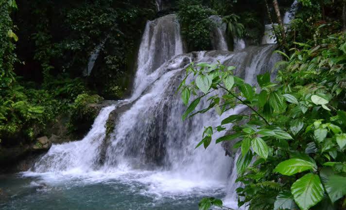 Indahnya Pesona Air Terjun Bihewa Nabire Yang Ada Di Tanah Papua