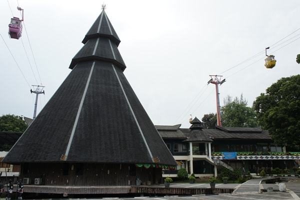 Membahas Tentang Rumah Adat Kawari Di Papua Yang Unik