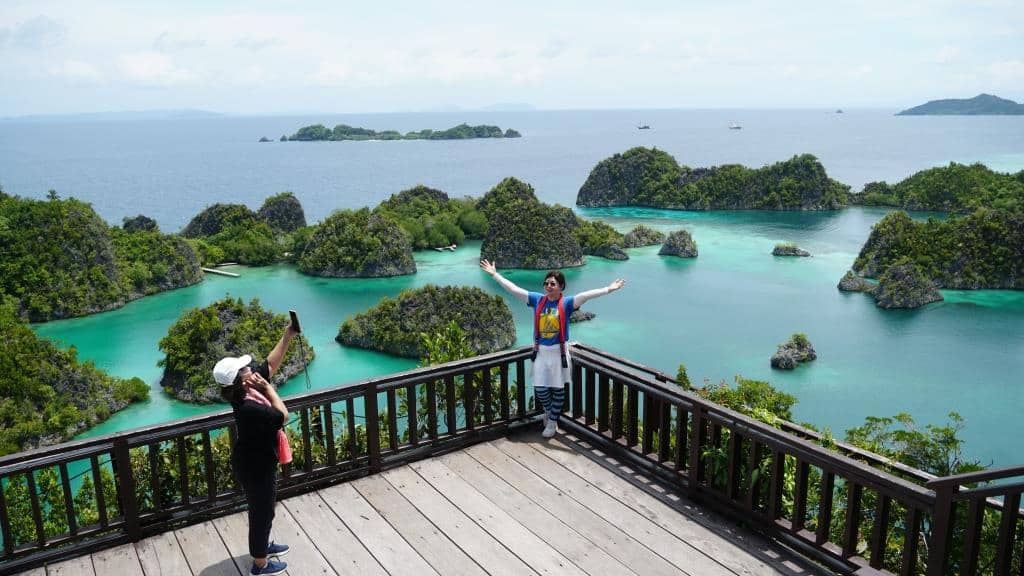 Paket Wisata Raja Ampat Piaynemo Telaga Bintang Trip 1 Hari Start Sorong dan Waisai Terpercaya (40)
