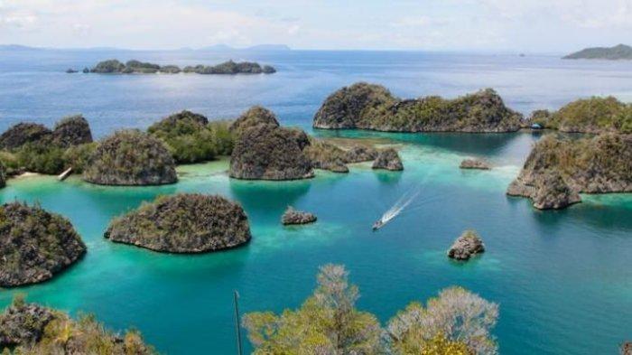 Paket Travel Ke Raja Ampat 1 Hari One Day Trip Paket Travel Ke Raja Ampat 1 Hari One Day Trip