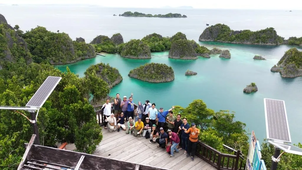 Paket Tour Raja Ampat 4 Hari 3 Malam Liveaboard