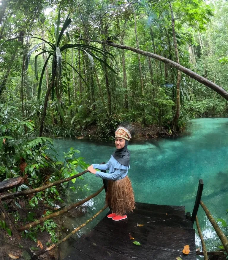 Paket Tour Raja Ampat 6 Hari 5 Malam Wayag