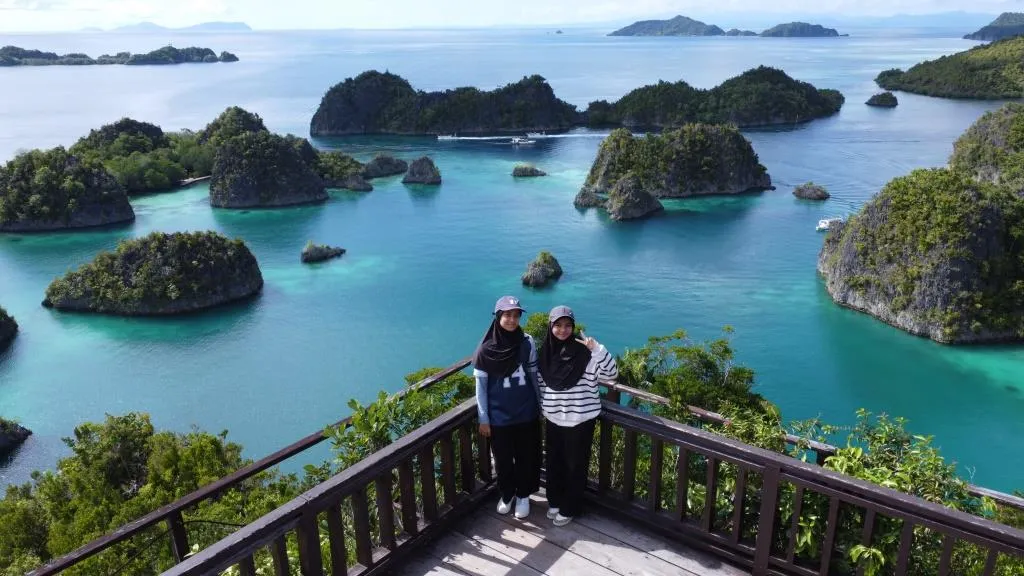 Paket Wisata Raja Ampat Mei 4 Hari 3 Malam