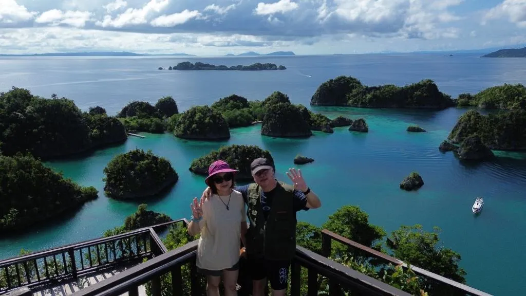 Paket Tour Raja Ampat 5 Hari 4 Malam Termurah 2025