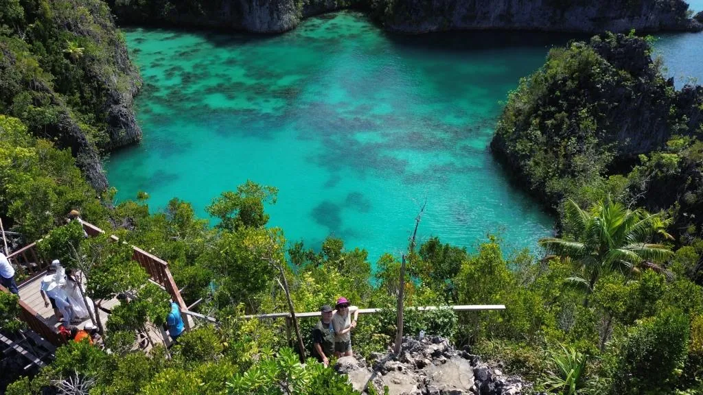 Paket Wisata Raja Ampat 3 Hari 2 Malam Liveaboard
